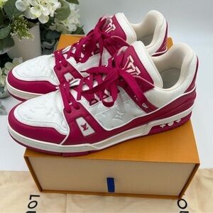 Men’s Louis Vuitton, Calf Skin, leather trainer sneakers size 11, fits US 13